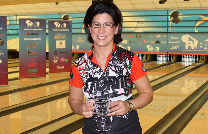 Liz Johnson wins the 2015 PWBA Detroit Open