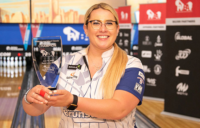 Liz Kuhlkin wins the 2022 PWBA Long Island Classic